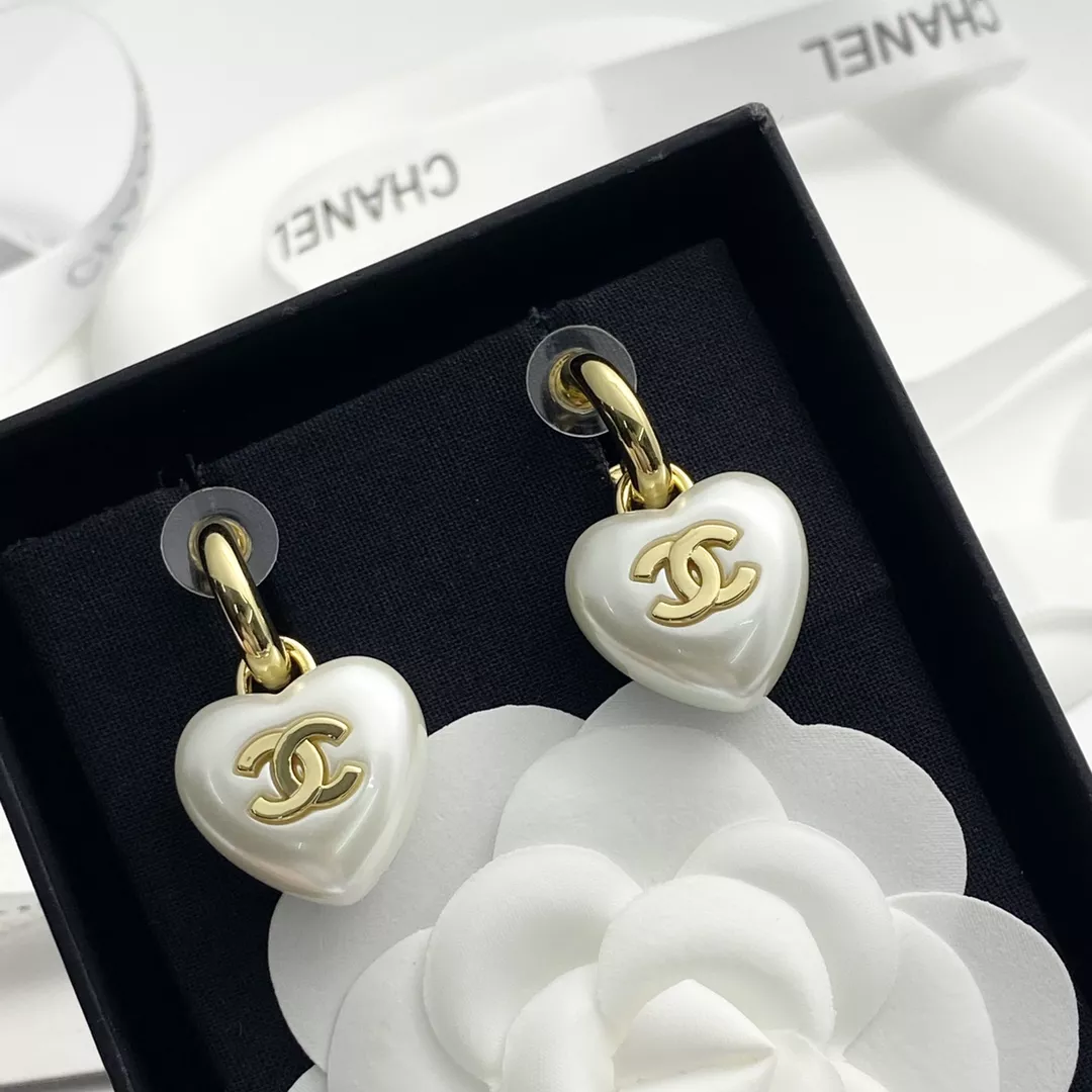 Chanel Earrings For Women Flexible 2437
