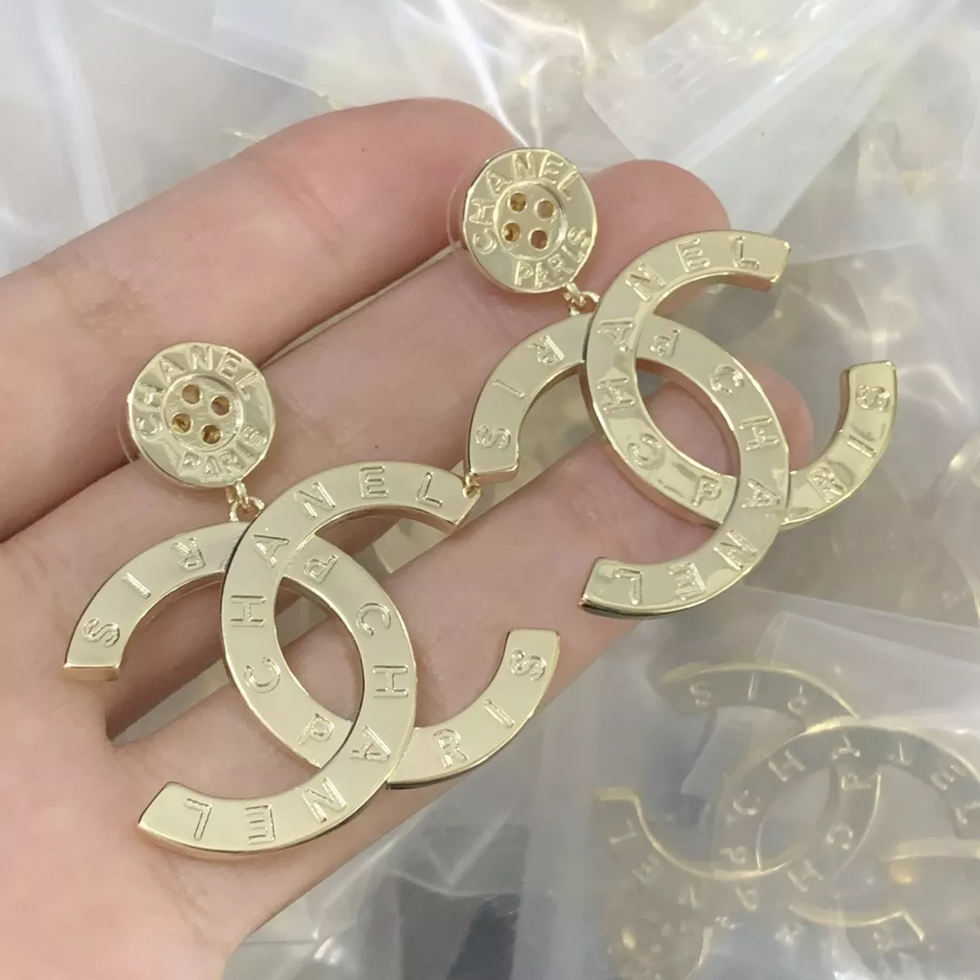 Chanel Earrings For Women Flexible 2908