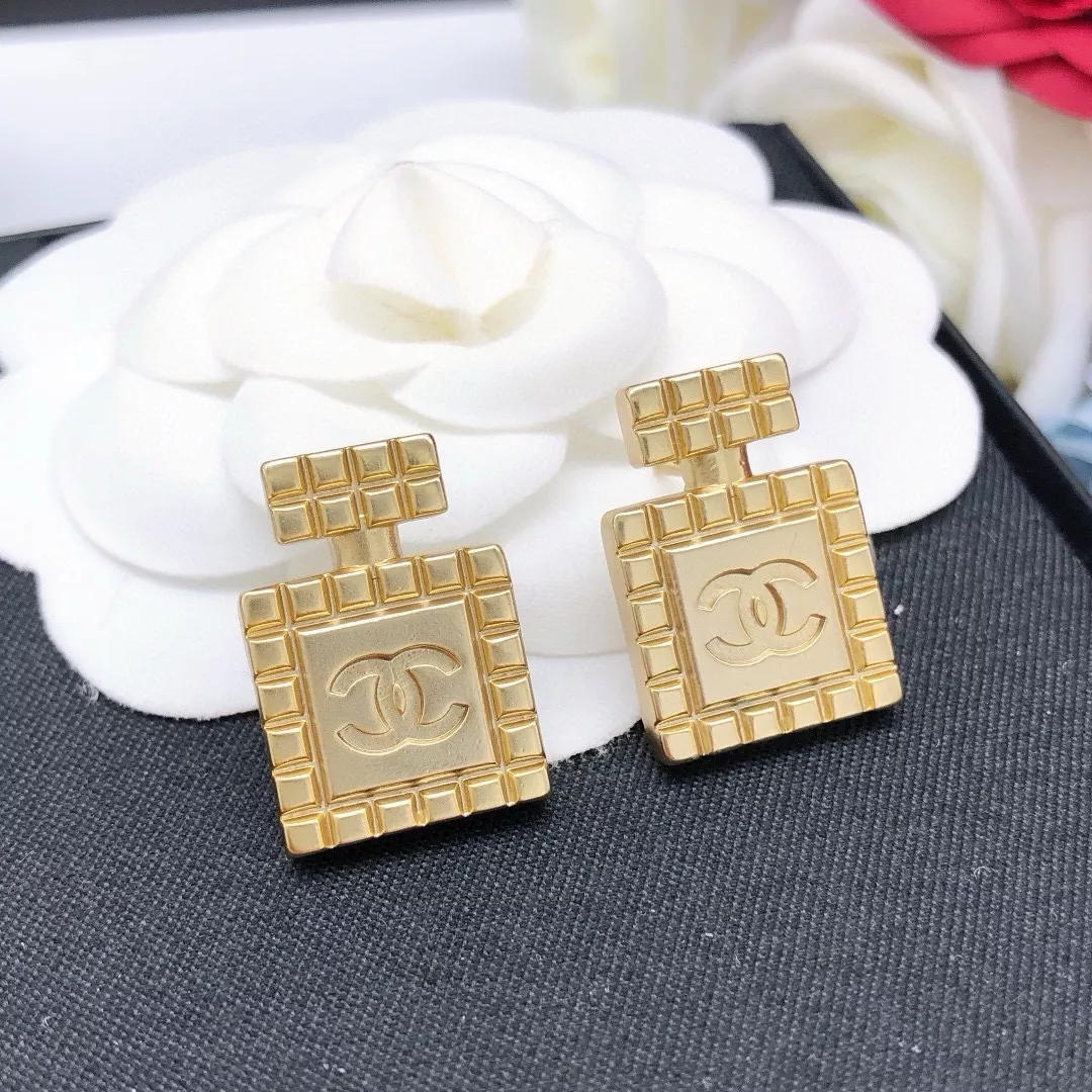 Chanel Earrings For Women Modern 7950