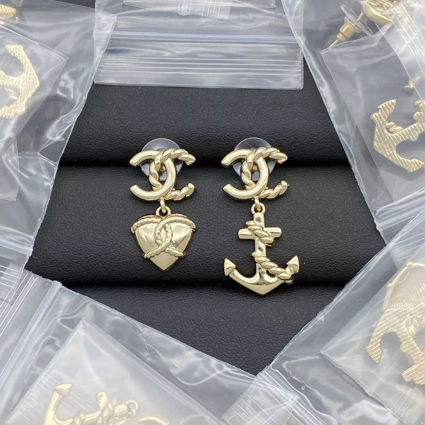 Chanel Earrings For Women Sleek 9284