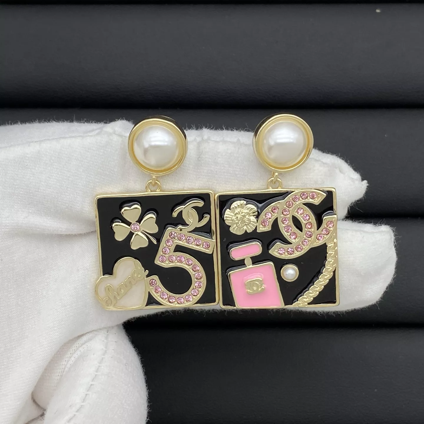 Chanel Earrings For Women Soft 4397