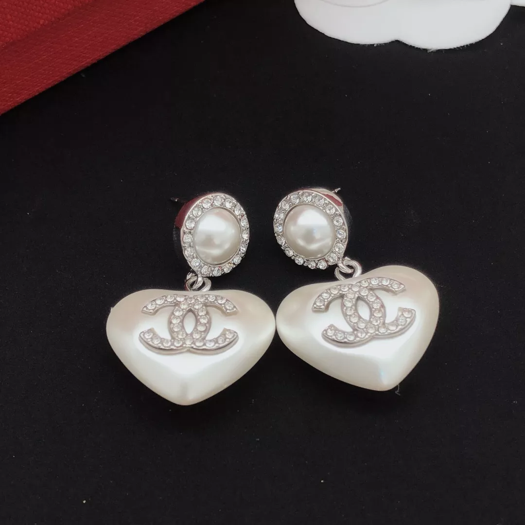 Chanel Earrings For Women Soft 4783