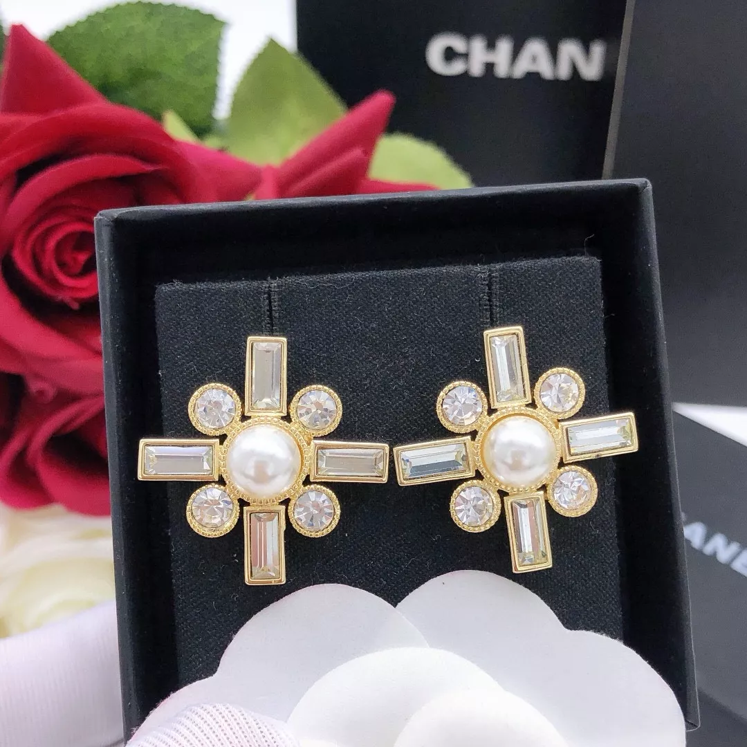 Chanel Earrings For Women Sophisticated 8988