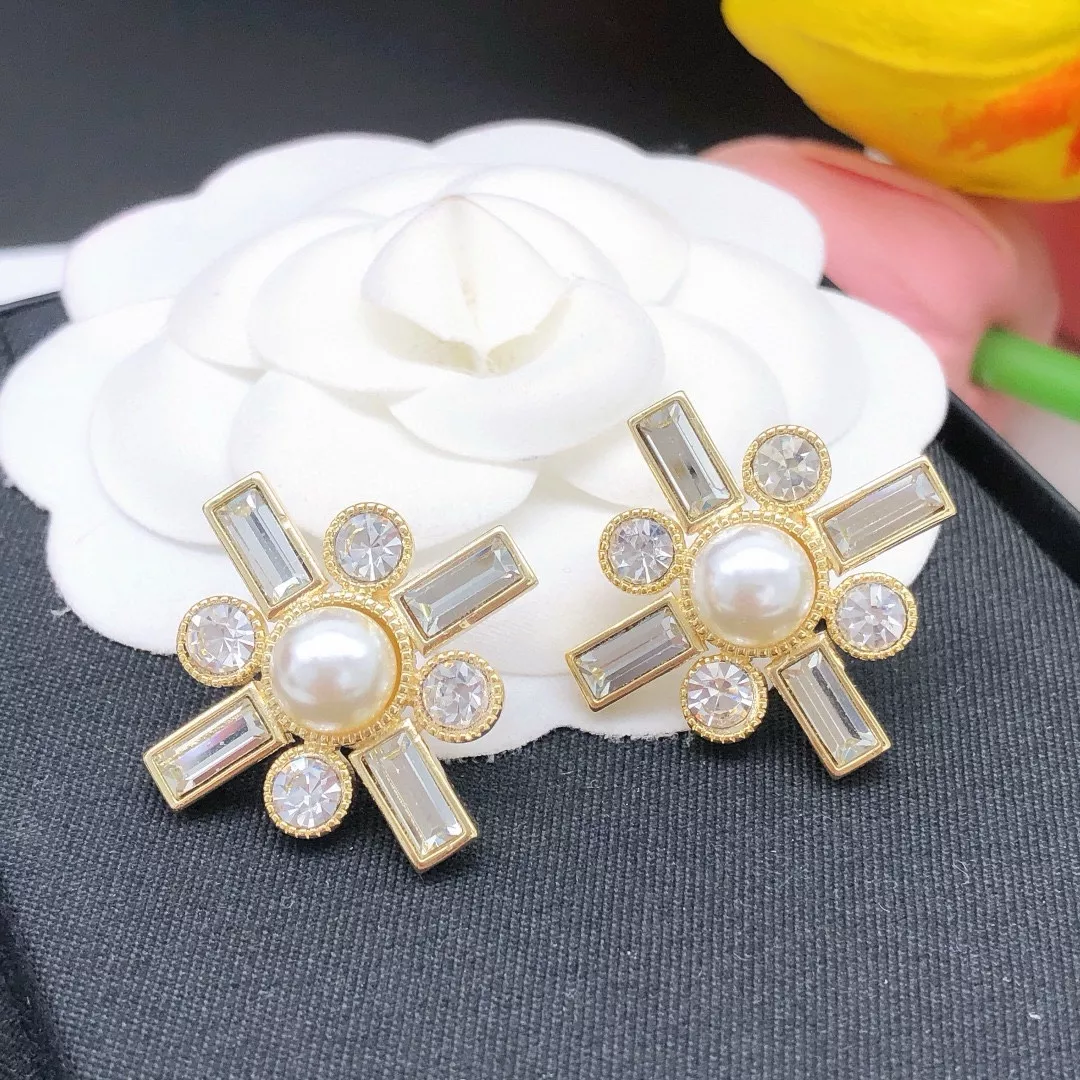 Chanel Earrings For Women Sophisticated 8988
