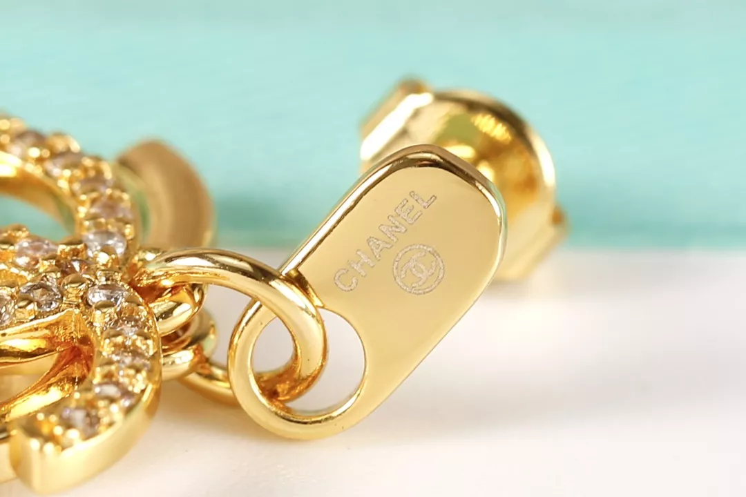 Chanel Earrings For Women Timeless 8121