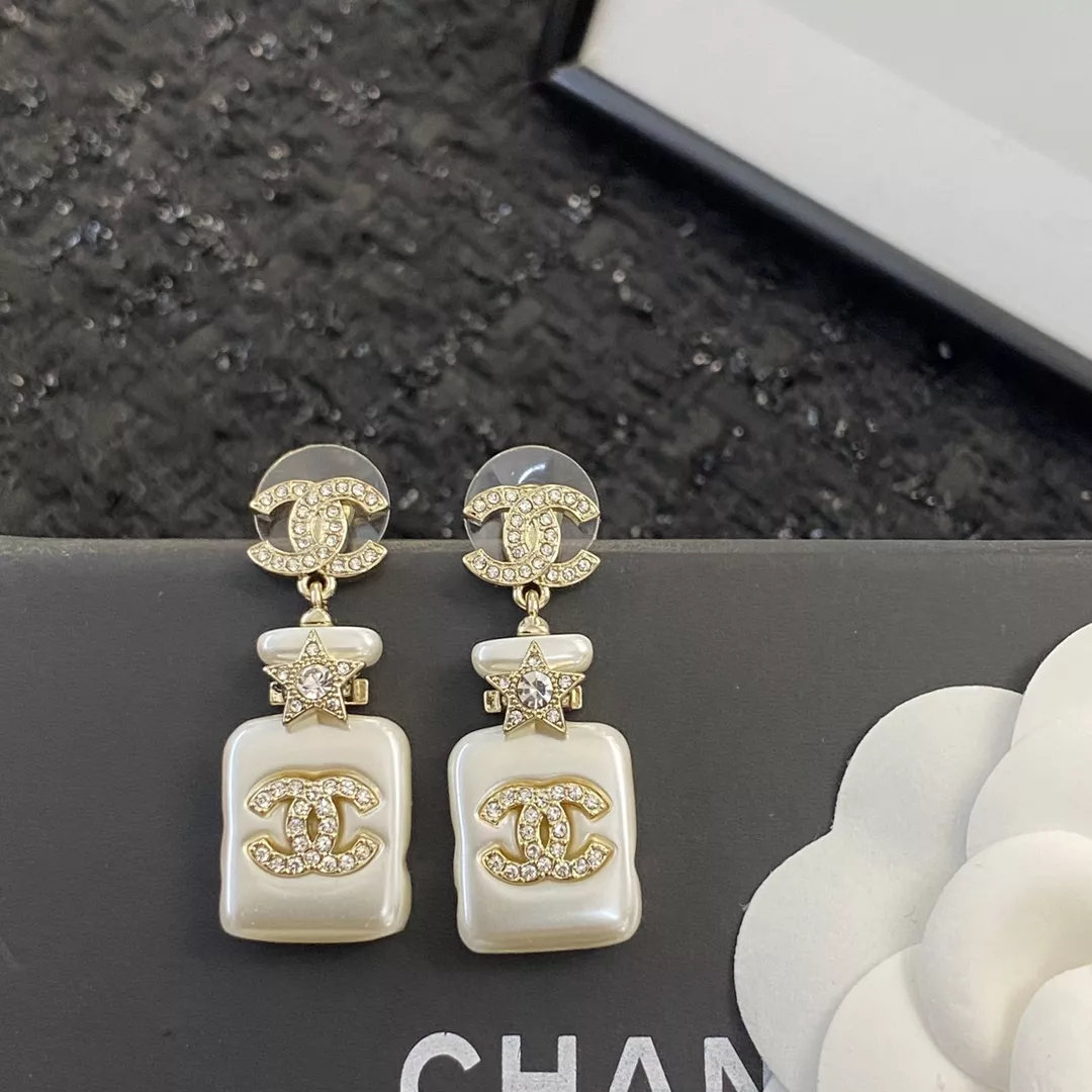 Chanel Earrings For Women Trendsetting 146