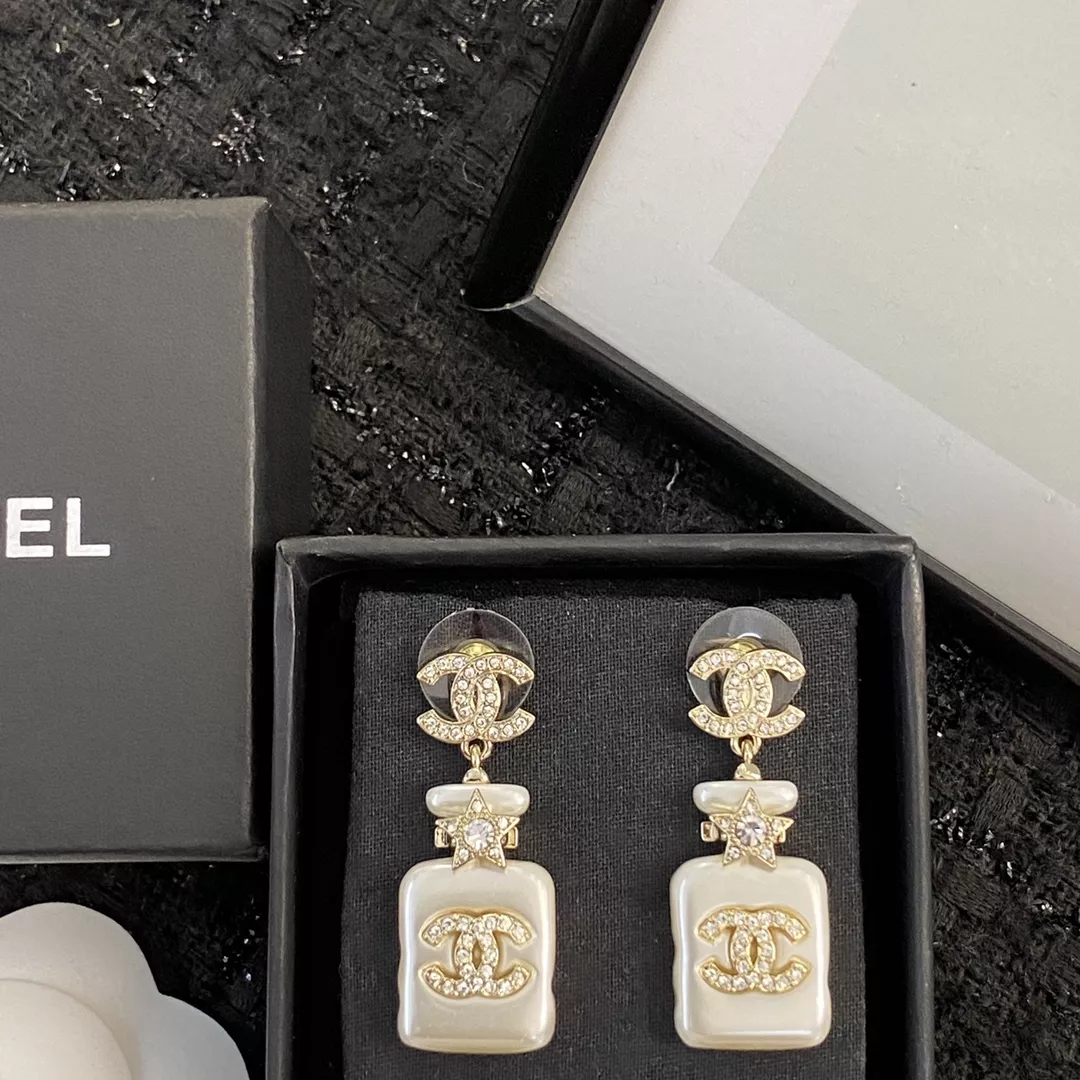 Chanel Earrings For Women Trendsetting 146