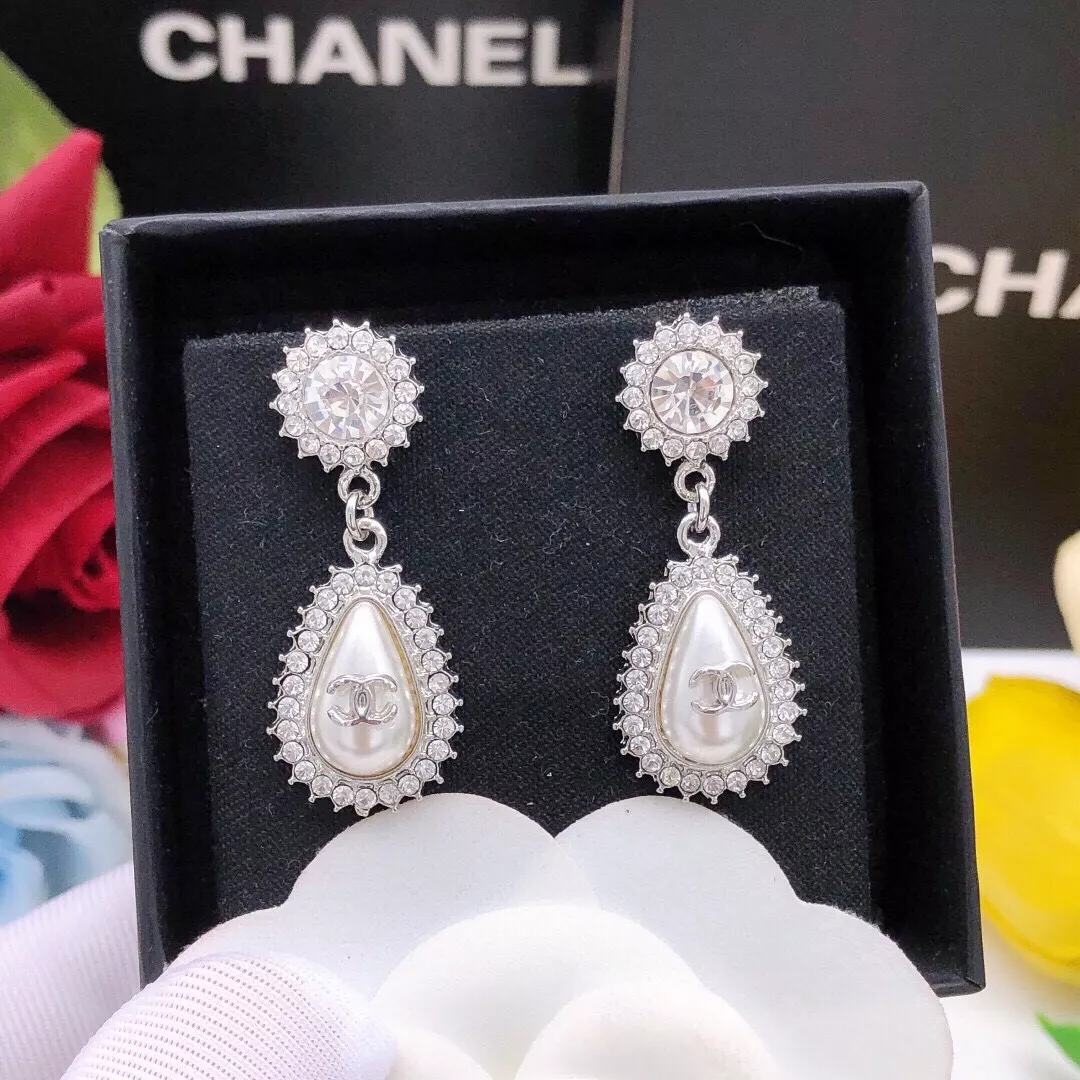 Chanel Earrings For Women Trendsetting 3029