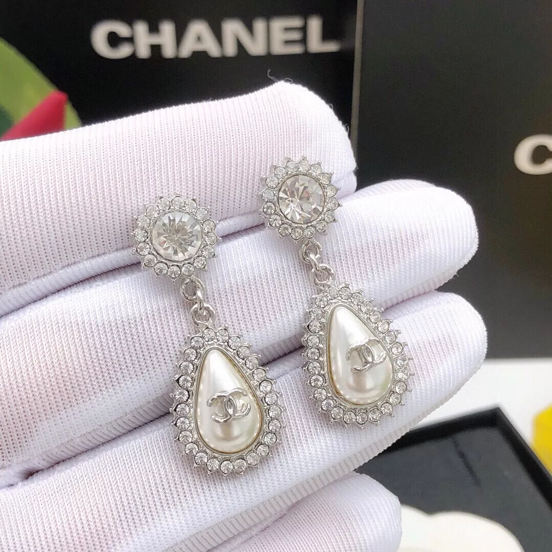 Chanel Earrings For Women Trendsetting 3029