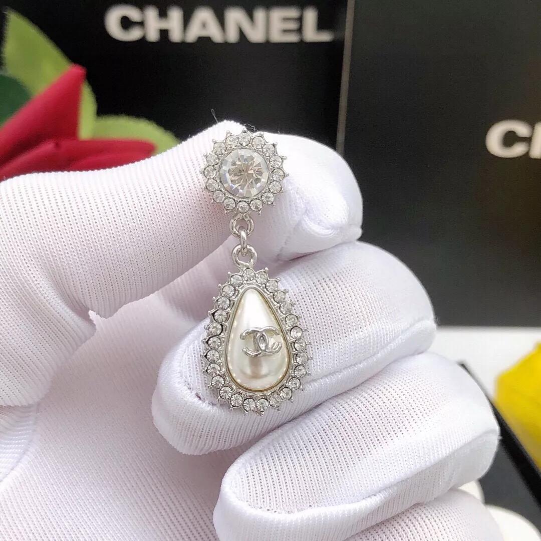 Chanel Earrings For Women Trendsetting 3029