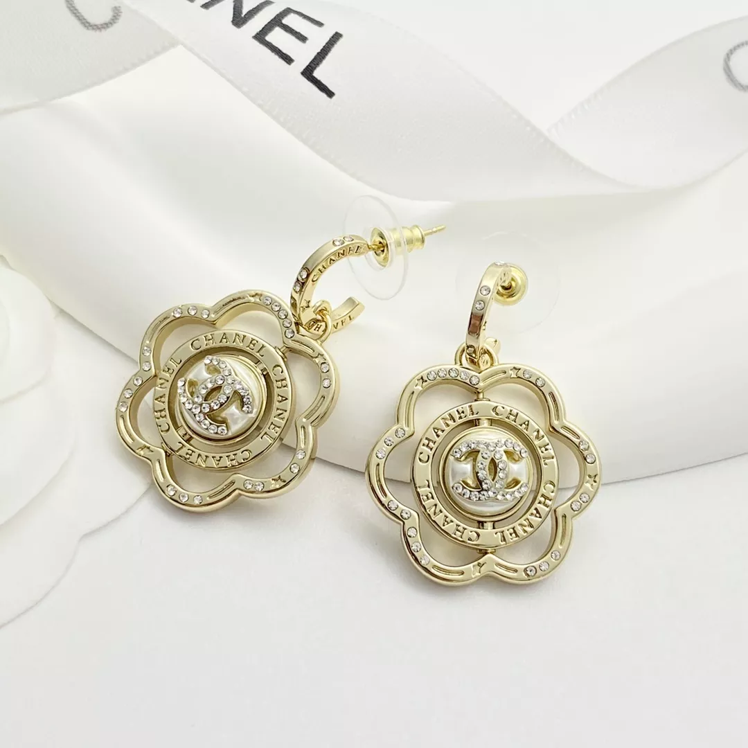 Chanel Earrings For Women Vibrant 3234