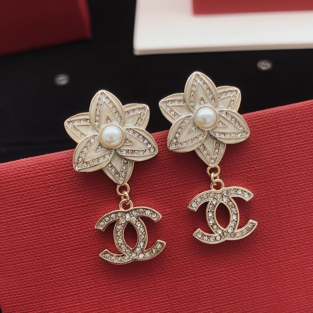 Chanel Earrings For Women Vibrant 4942