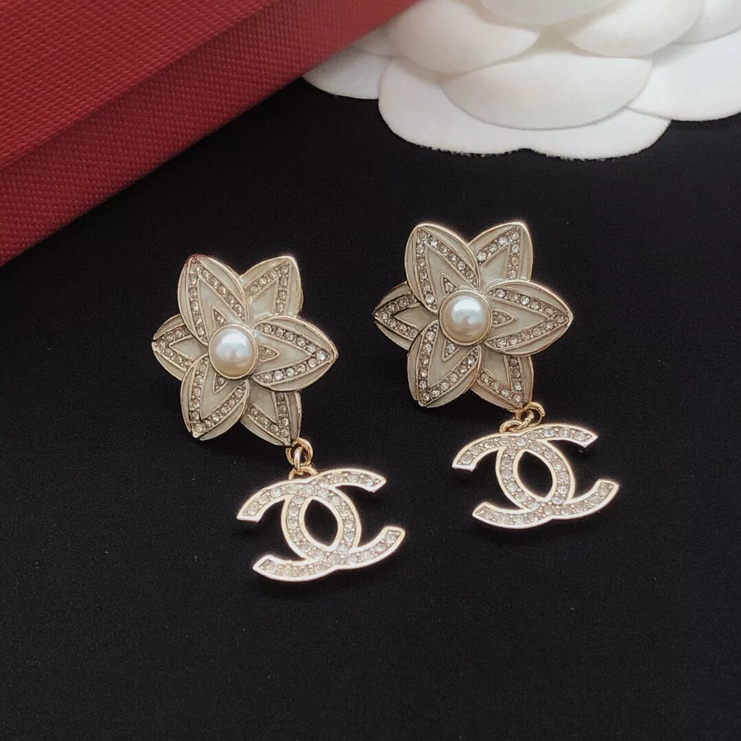 Chanel Earrings For Women Vibrant 4942