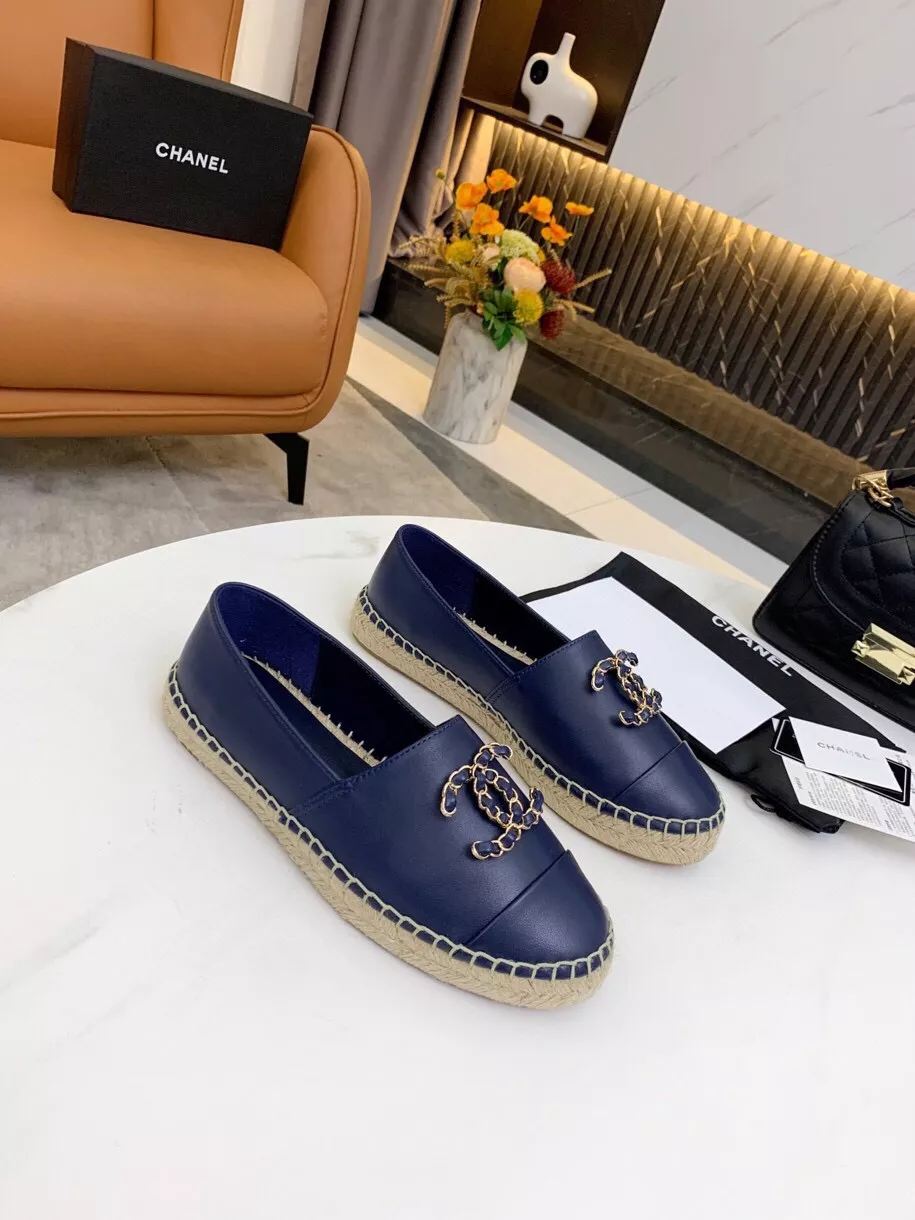 Chanel Flat Shoes For Women Breathable 2317