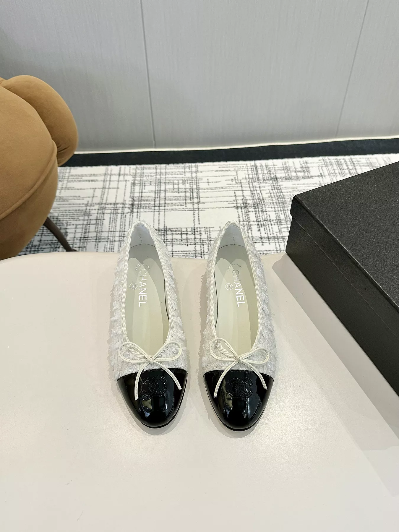 Chanel Flat Shoes For Women DailyWear 9413