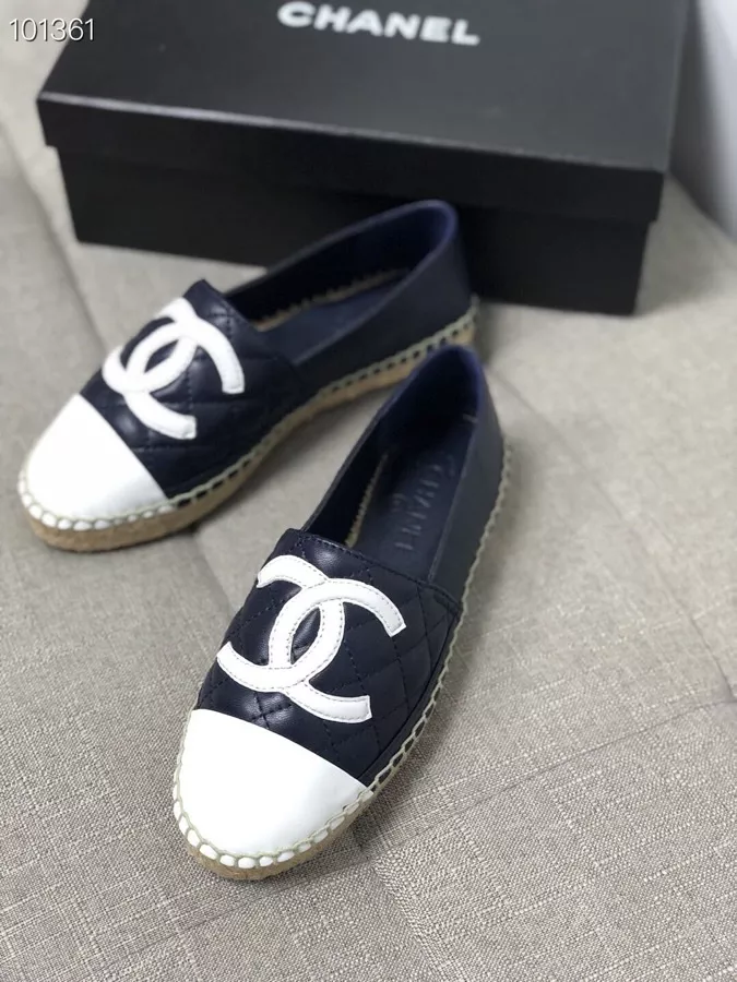 Chanel Flat Shoes For Women Durable 3643