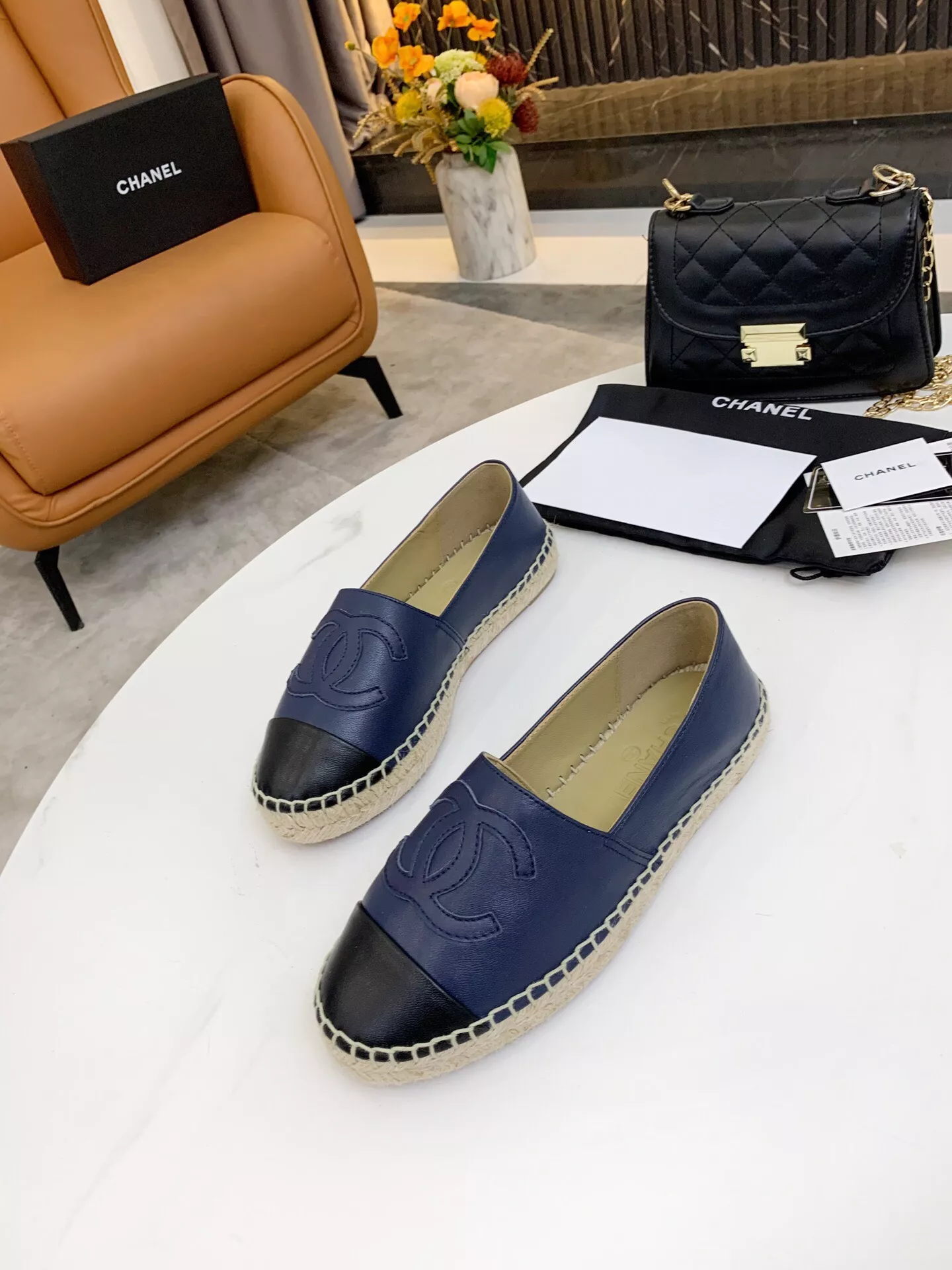 Chanel Flat Shoes For Women Flexible 5189