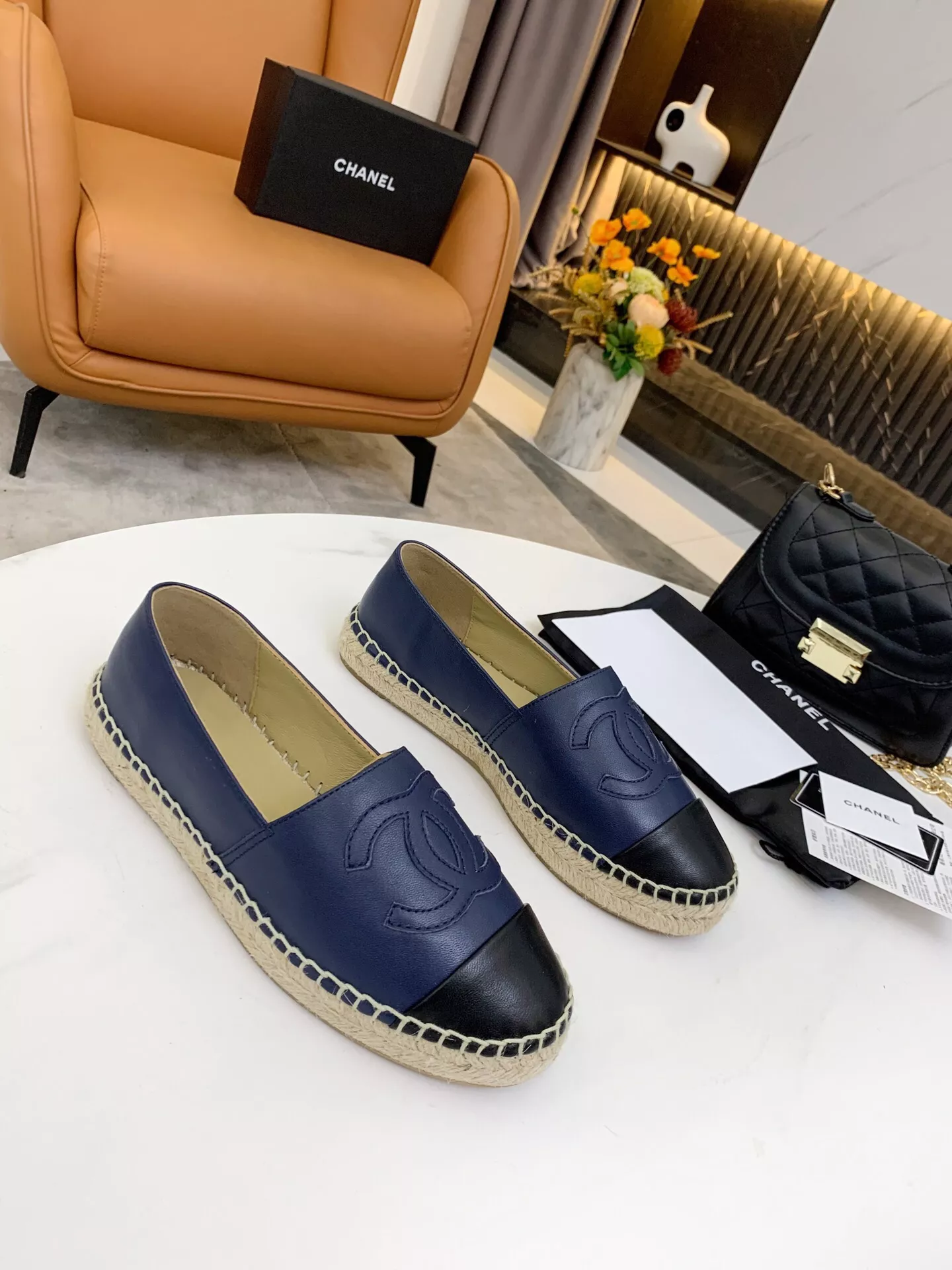 Chanel Flat Shoes For Women Flexible 5189