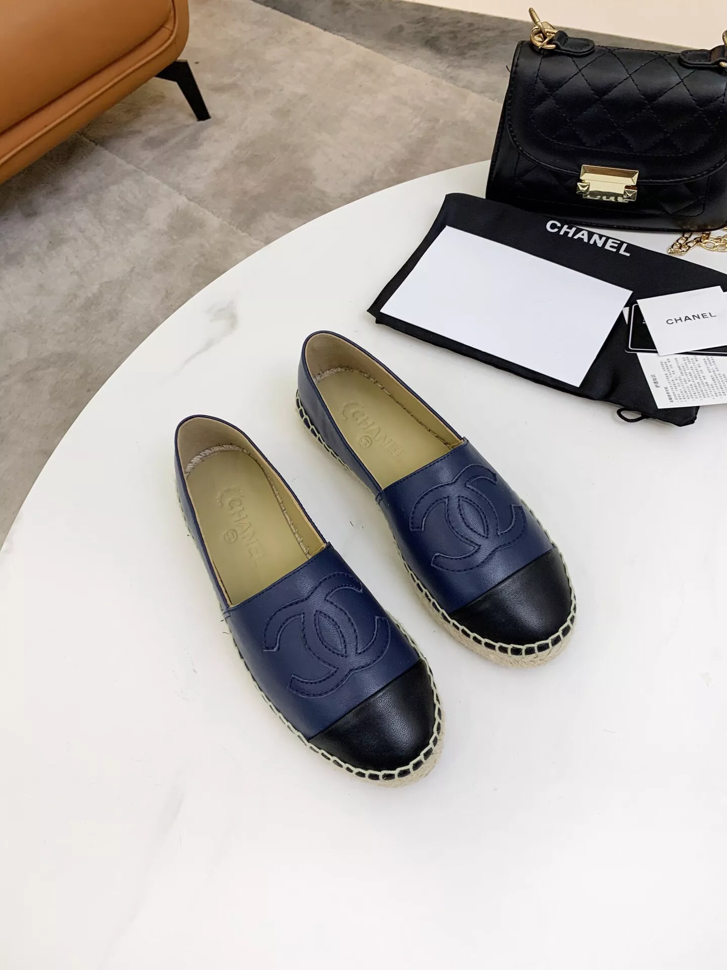Chanel Flat Shoes For Women Flexible 5189