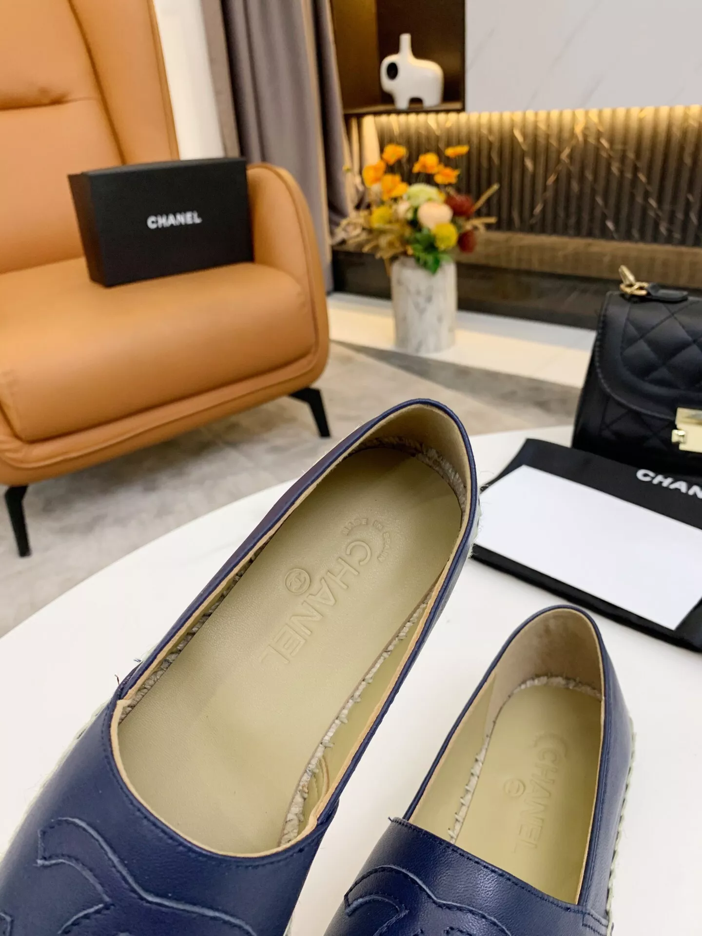 Chanel Flat Shoes For Women Flexible 5189