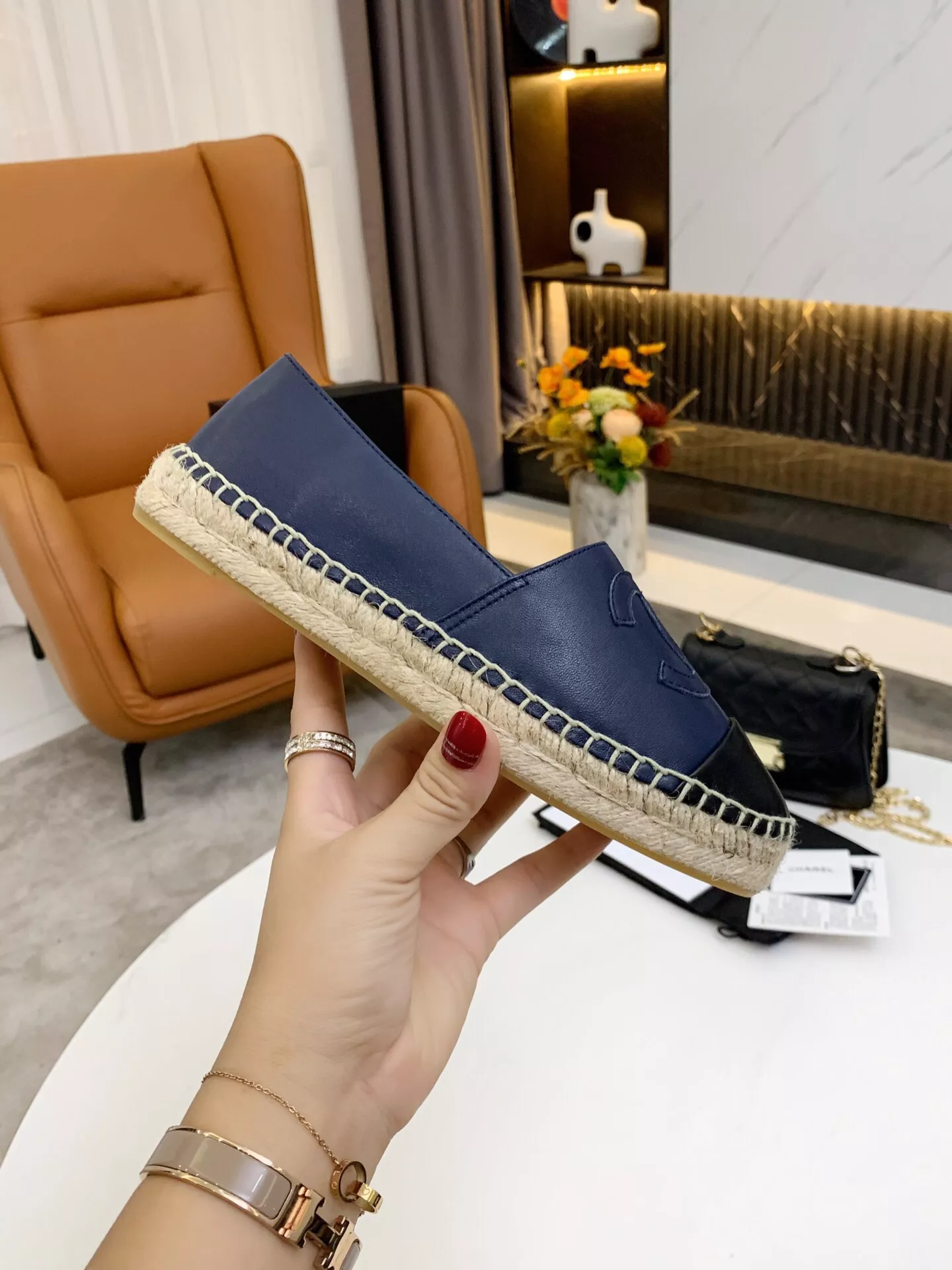 Chanel Flat Shoes For Women Flexible 5189