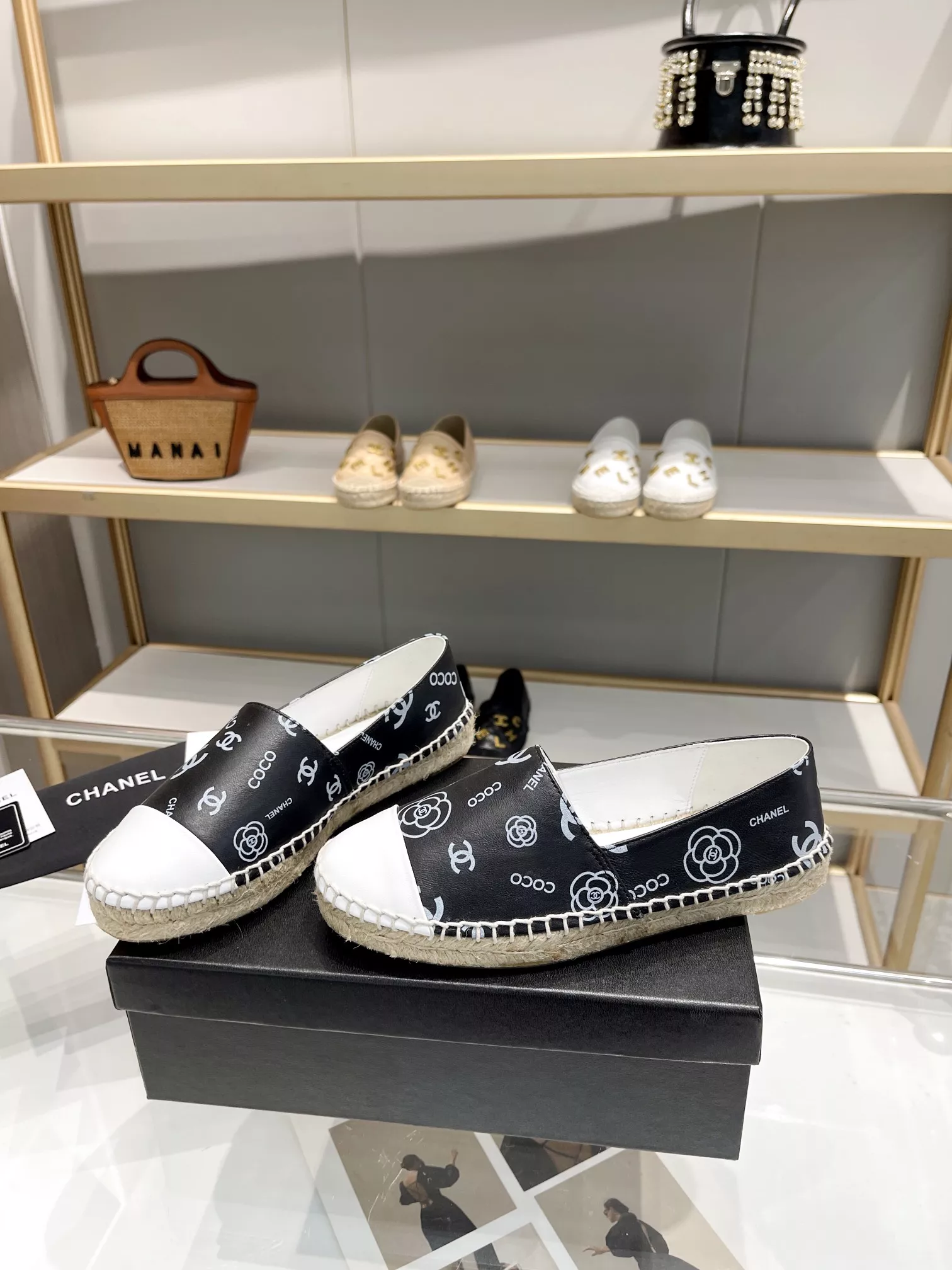 Chanel Flat Shoes For Women NewStyle 7673