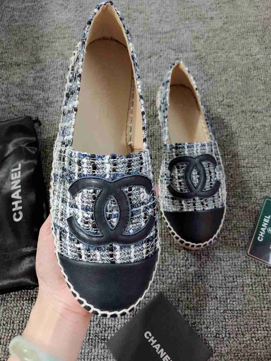 Chanel Flat Shoes For Women Sleek 5249