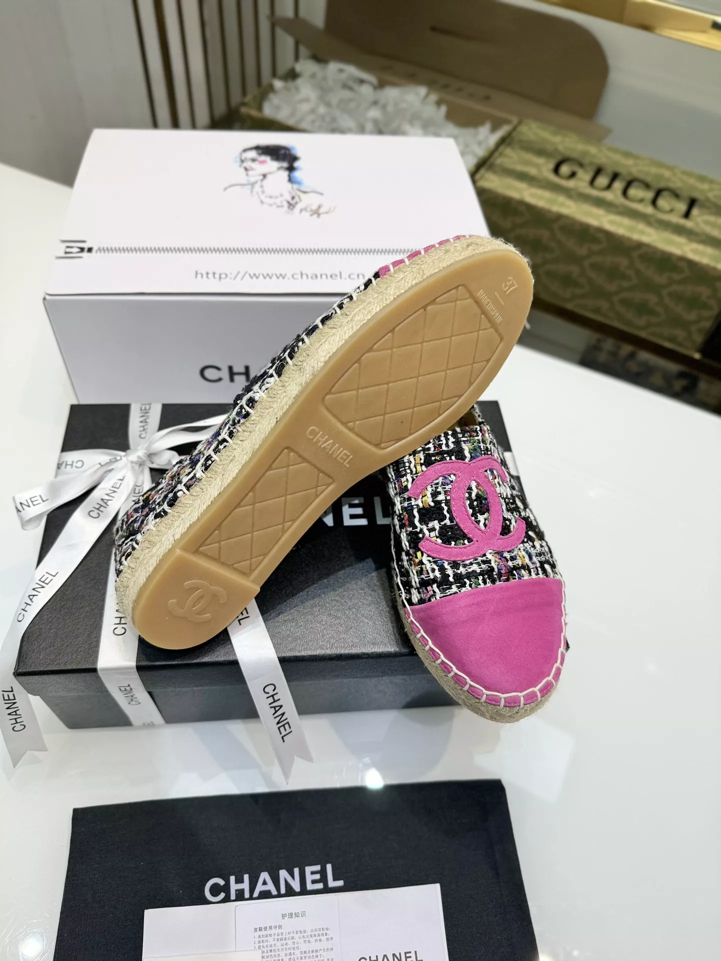 Chanel Flat Shoes For Women Sleek 891