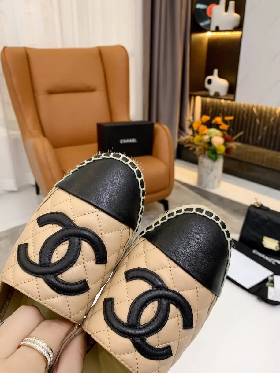 Chanel Flat Shoes For Women SmartChoice 9782