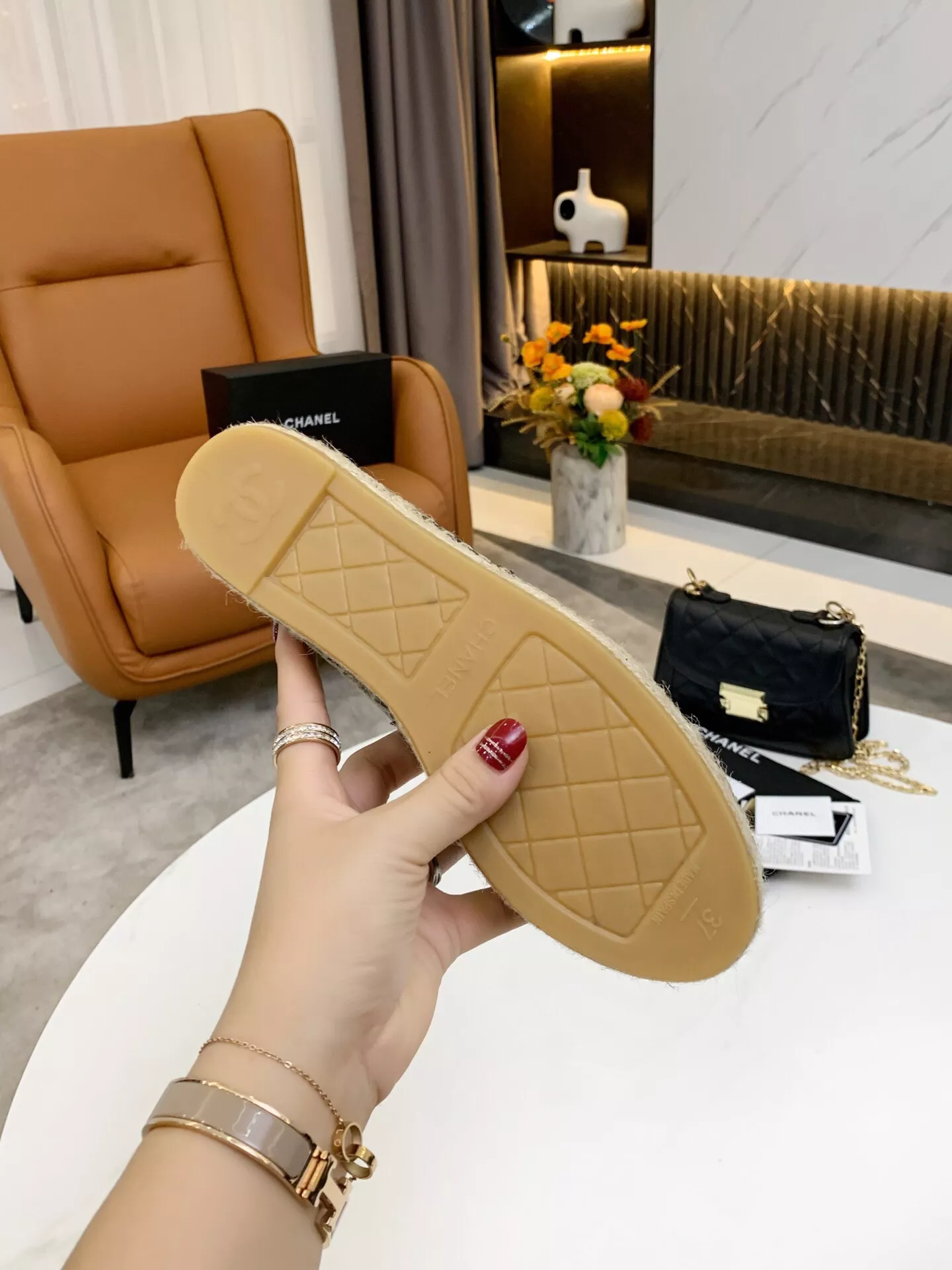 Chanel Flat Shoes For Women StreetReady 1805