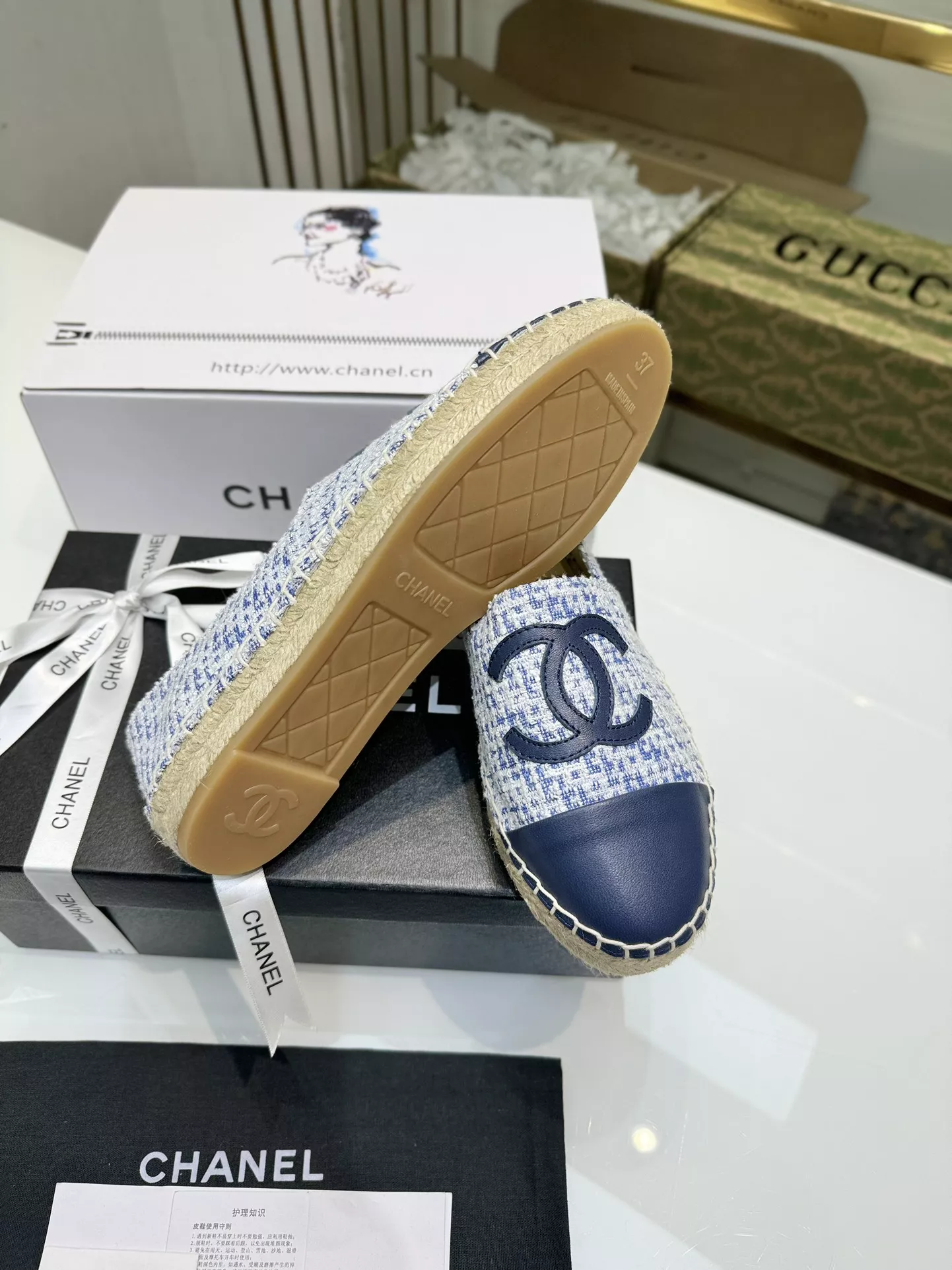 Chanel Flat Shoes For Women StreetReady 8332