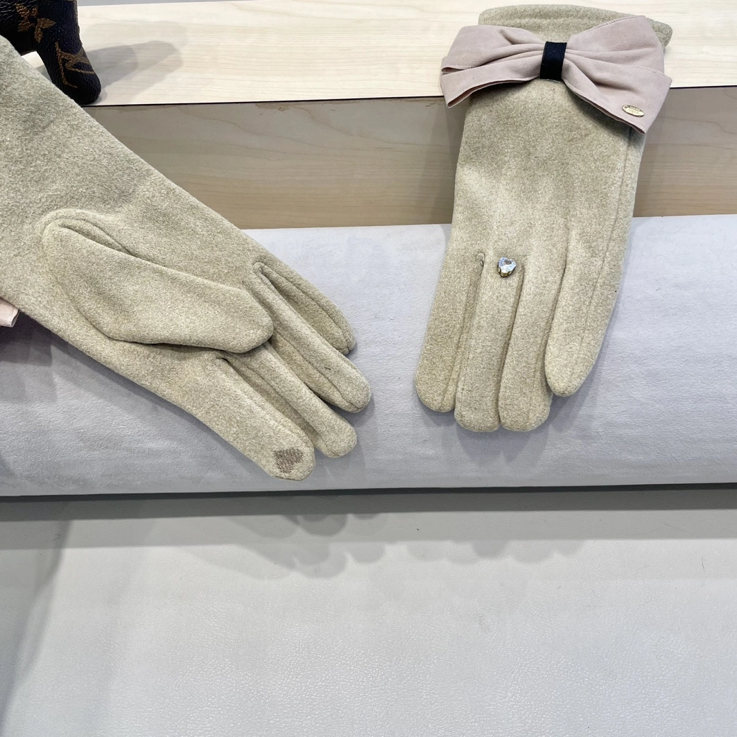 Chanel Gloves Breathable 4352