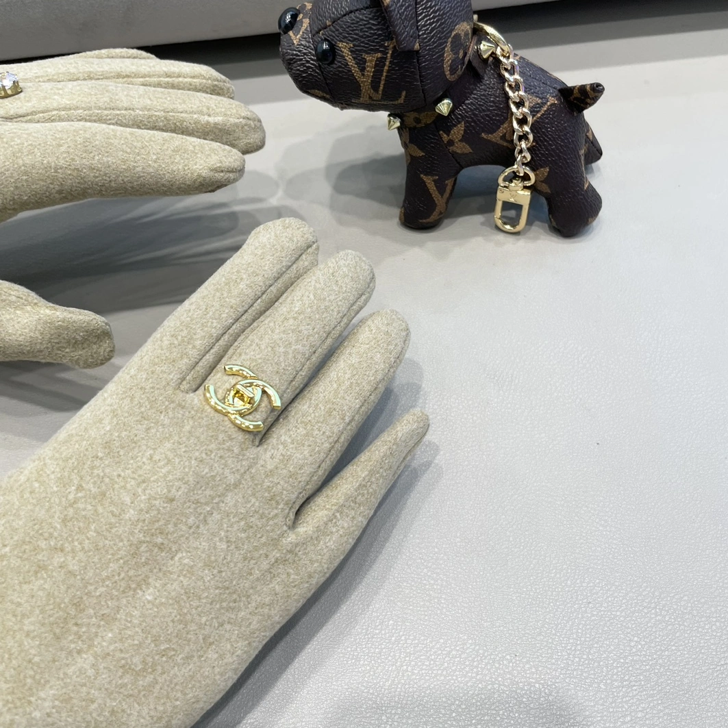 Chanel Gloves Breathable 4352