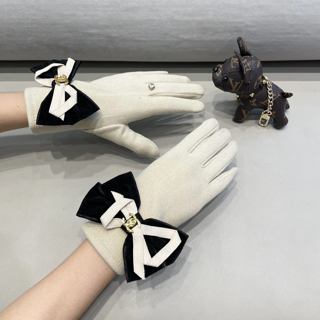 Chanel Gloves Cozy 522