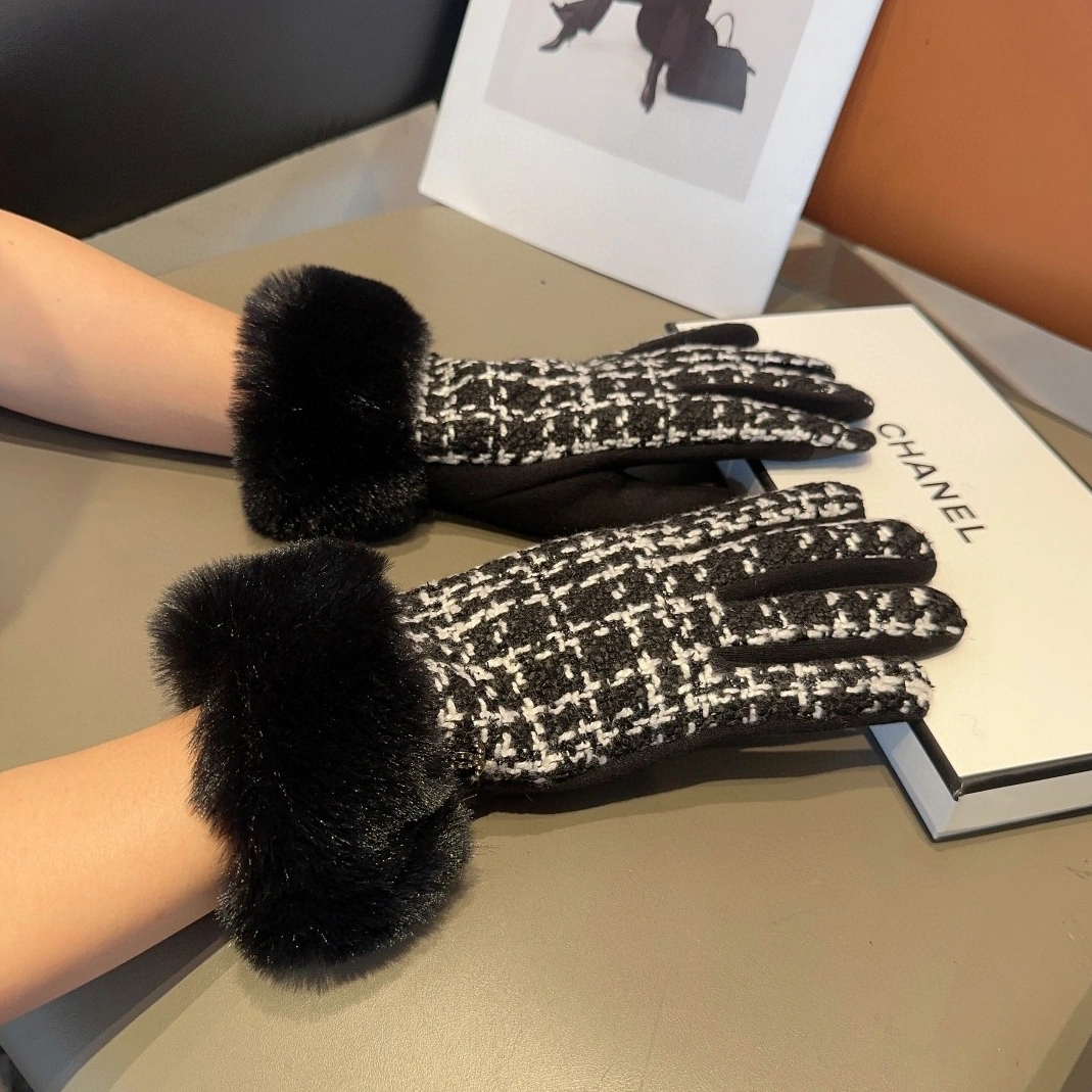 Chanel Gloves Durable 2570