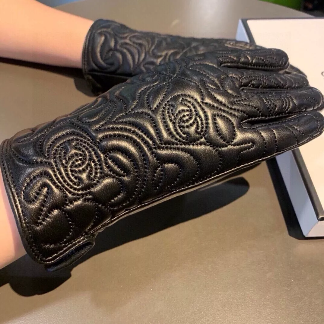 Chanel Gloves For Women AllSeason 6068