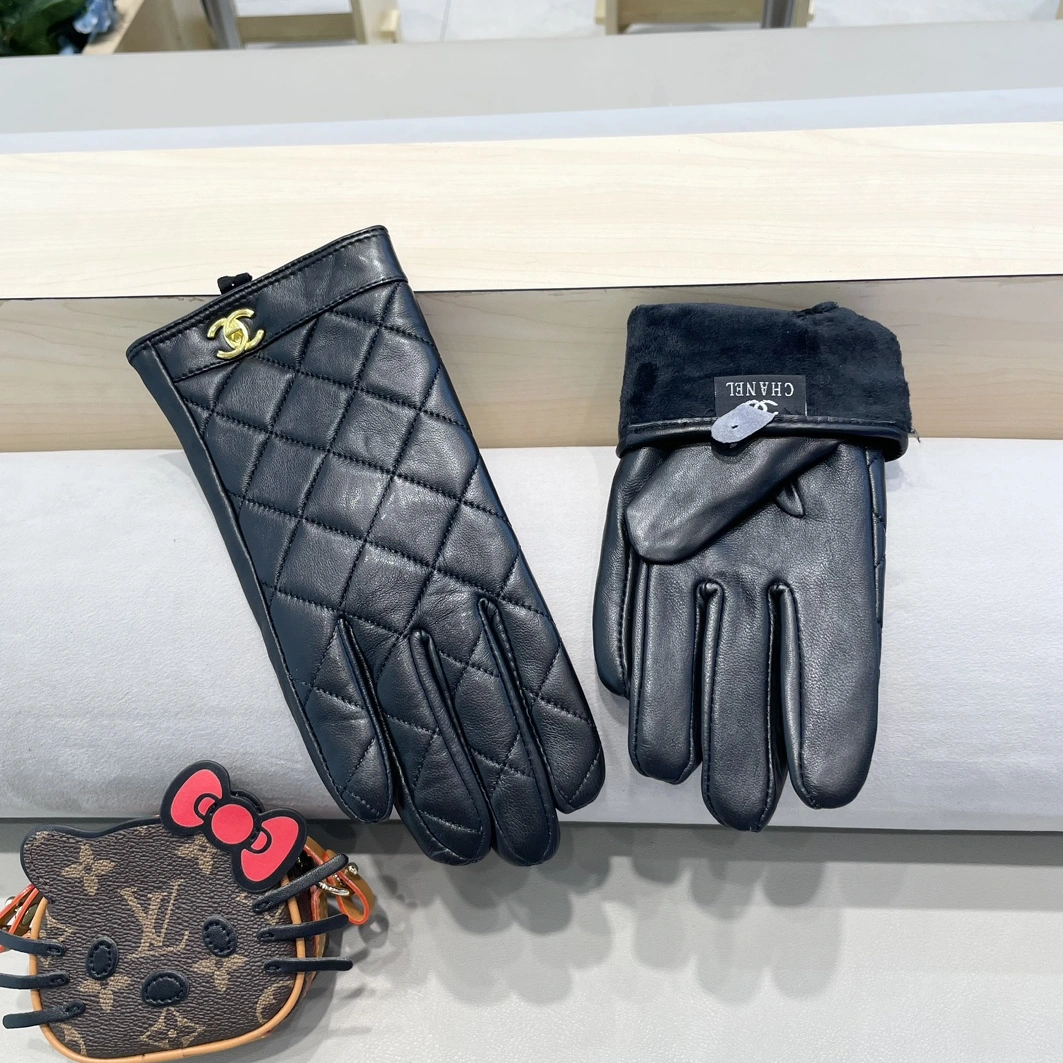 Chanel Gloves For Women Bold 4611