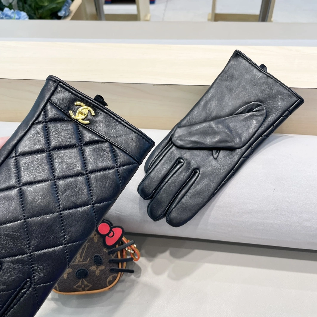 Chanel Gloves For Women Bold 4611