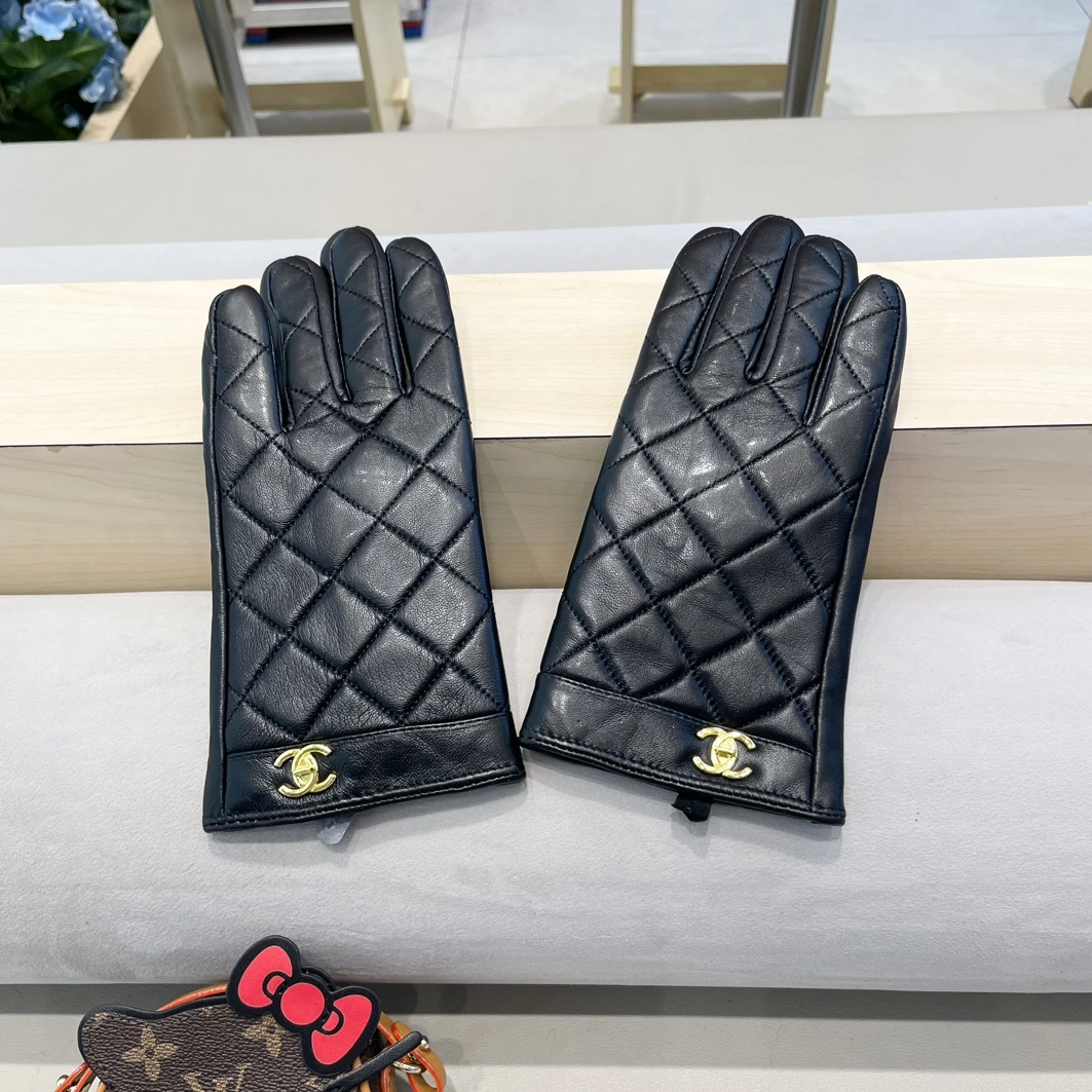 Chanel Gloves For Women Bold 4611