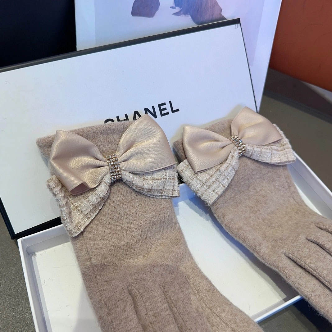 Chanel Gloves For Women Breathable 4999
