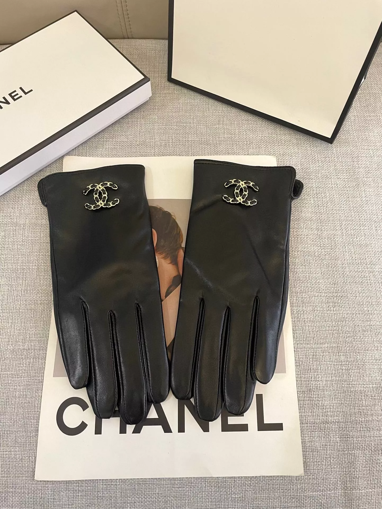 Chanel Gloves For Women Compact 5956
