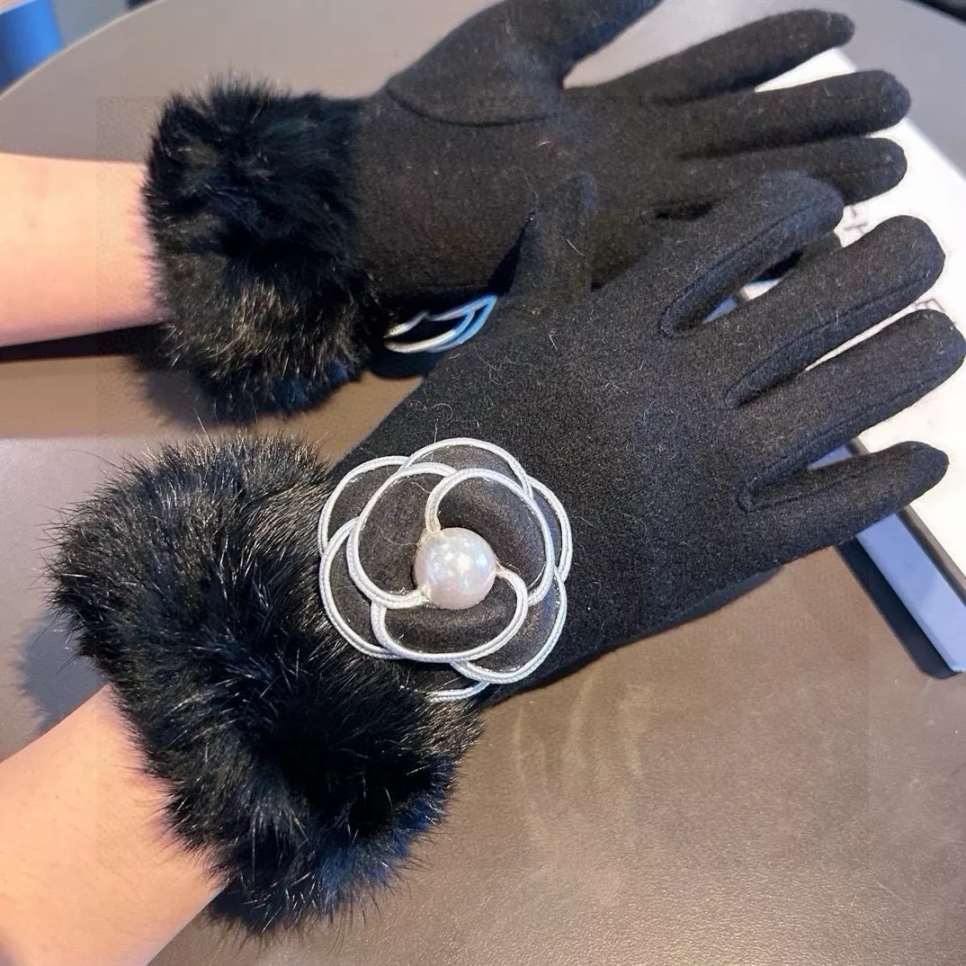 Chanel Gloves For Women Efficient 347