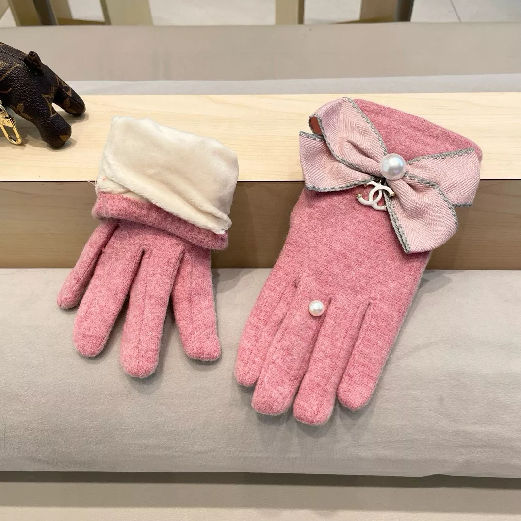 Chanel Gloves For Women Efficient 9802