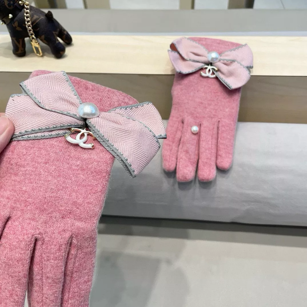 Chanel Gloves For Women Efficient 9802