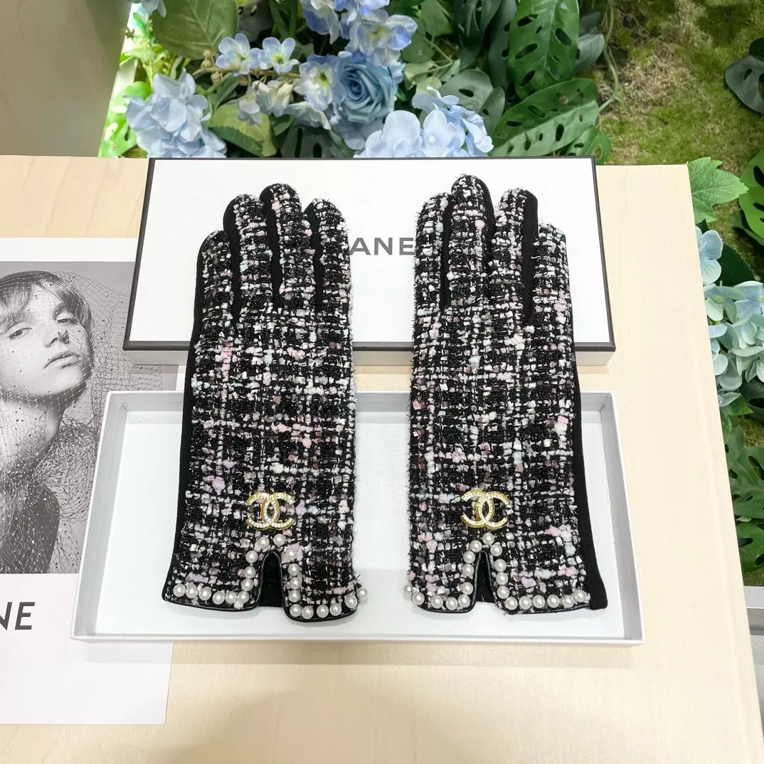 Chanel Gloves For Women Fashionable 9355