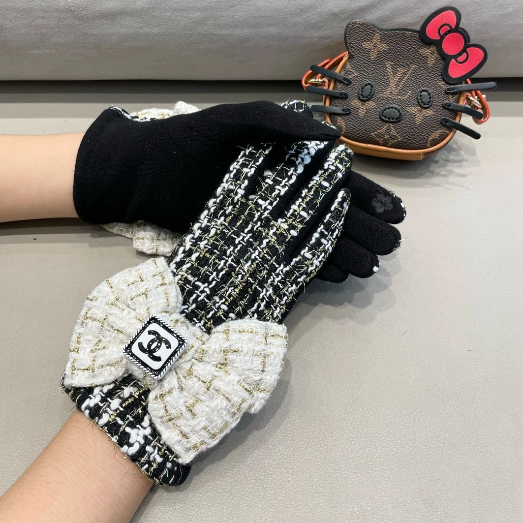 Chanel Gloves For Women Sleek 430