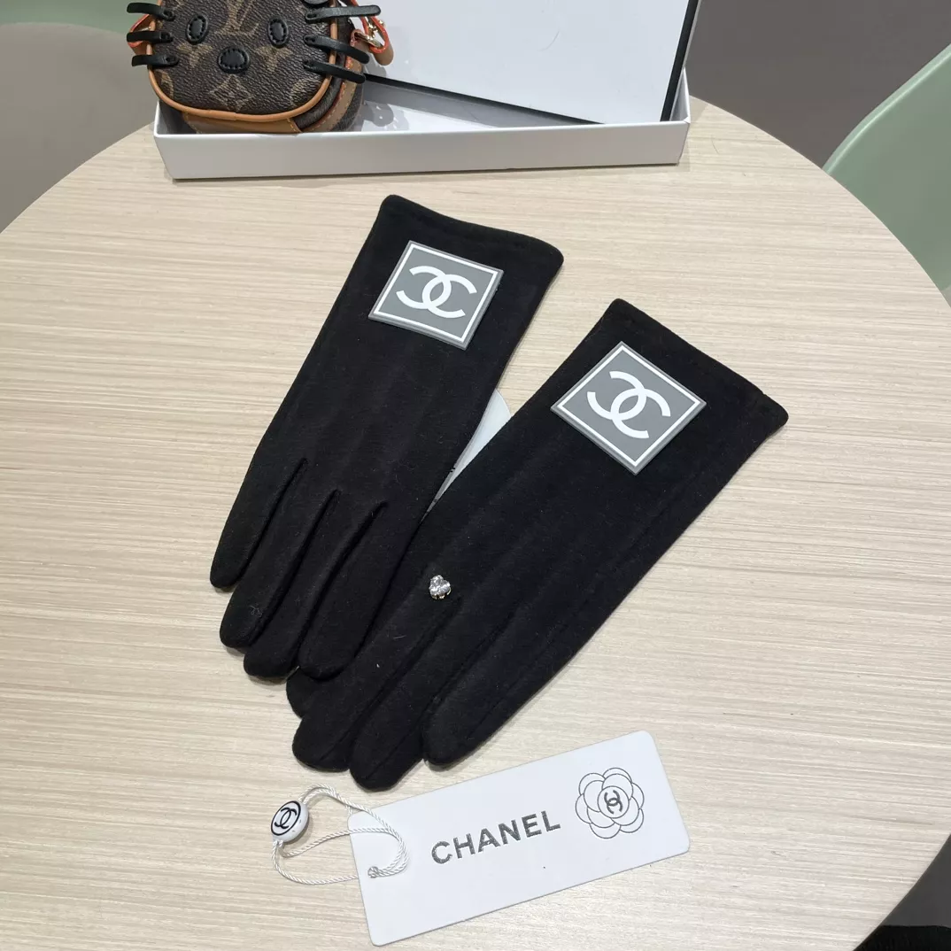 Chanel Gloves Resilient 2934