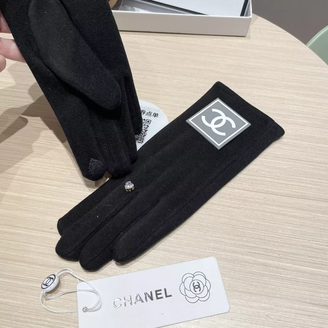 Chanel Gloves Resilient 2934