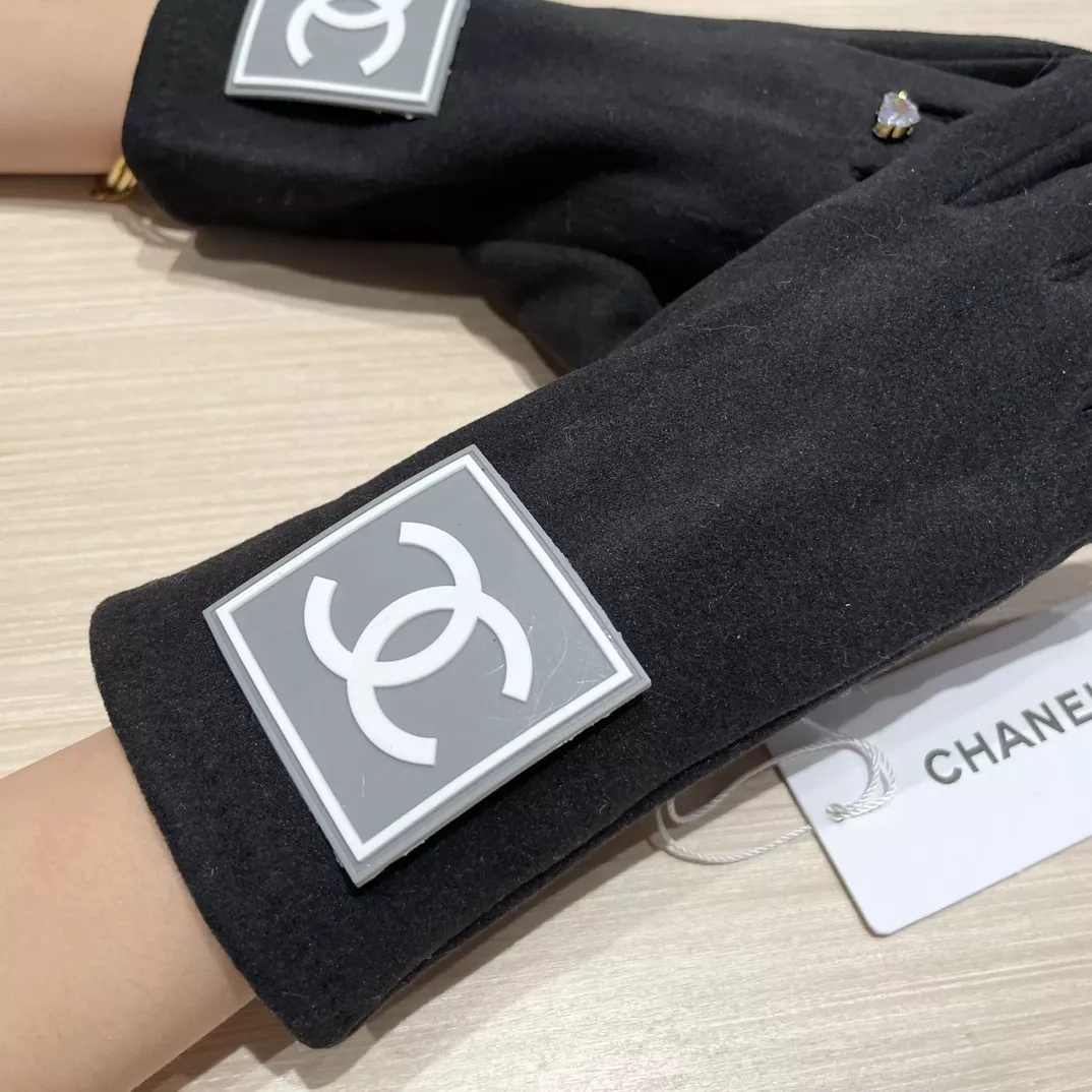 Chanel Gloves Resilient 2934