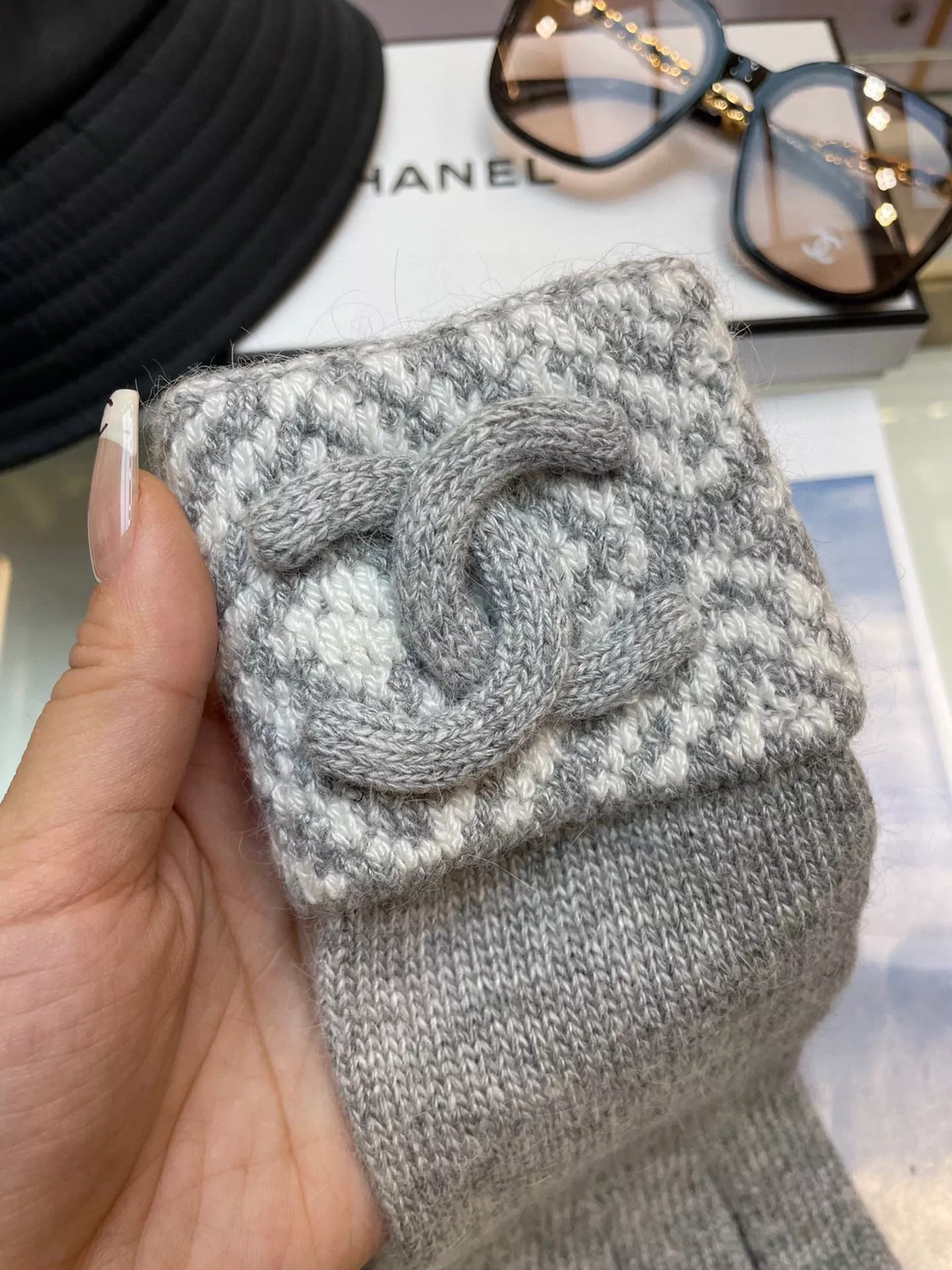 Chanel Gloves Unique 3814